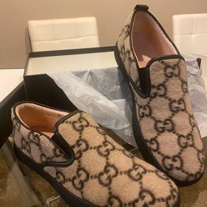 COPY - Gucci Dublin beige logo wool black leather slip on shoes